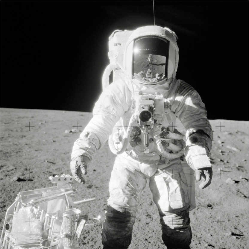 Poster Apollo 12 astronaut bean on the moon