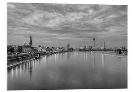 Foam board print  Düsseldorf skyline in the evening in black and white - Michael Valjak